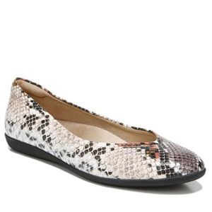 BOGO Naturalizer Vivienne Snake Flat New $79